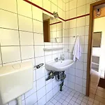 Holiday home Haus 25 Im Ferienpark, Erlebnisurlaub Mit Action, Radfahren Und Wanderabenteuern Im Gruenen Nieheim